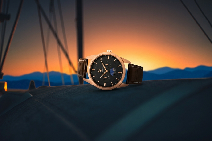 Toro Luna Helios Men's Watch Strap Metal and Leather Combo lifestyle image 3